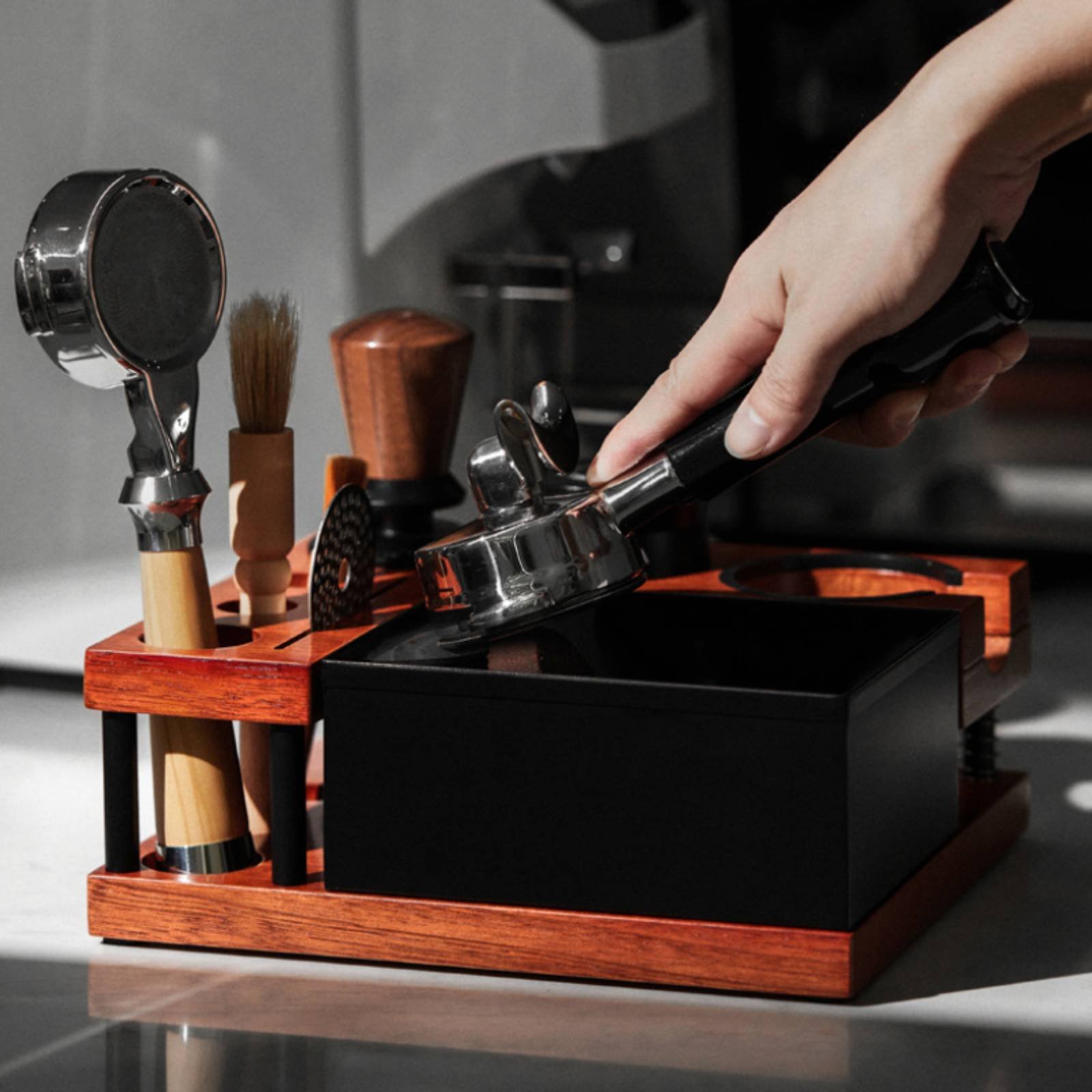 Wood Tamping Station Multi-Fun - đánh giá và giá Home Barista